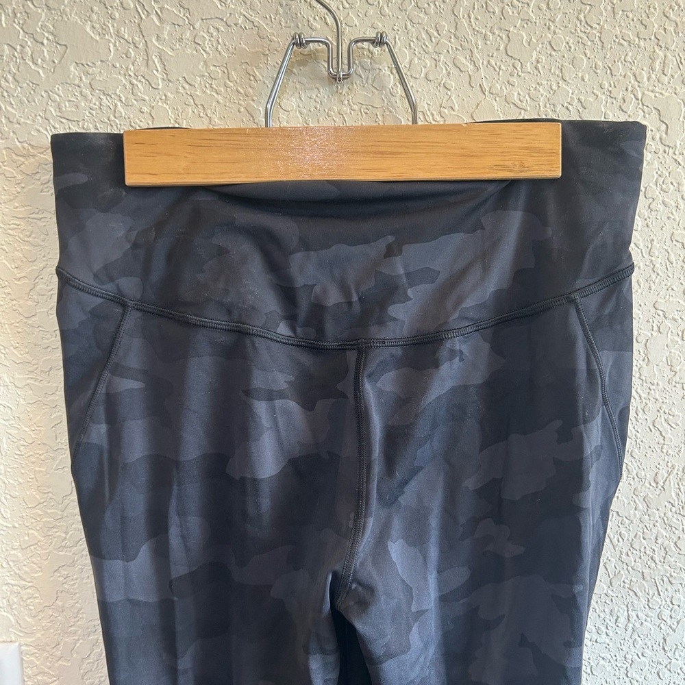 LULULEMON Black CAMO